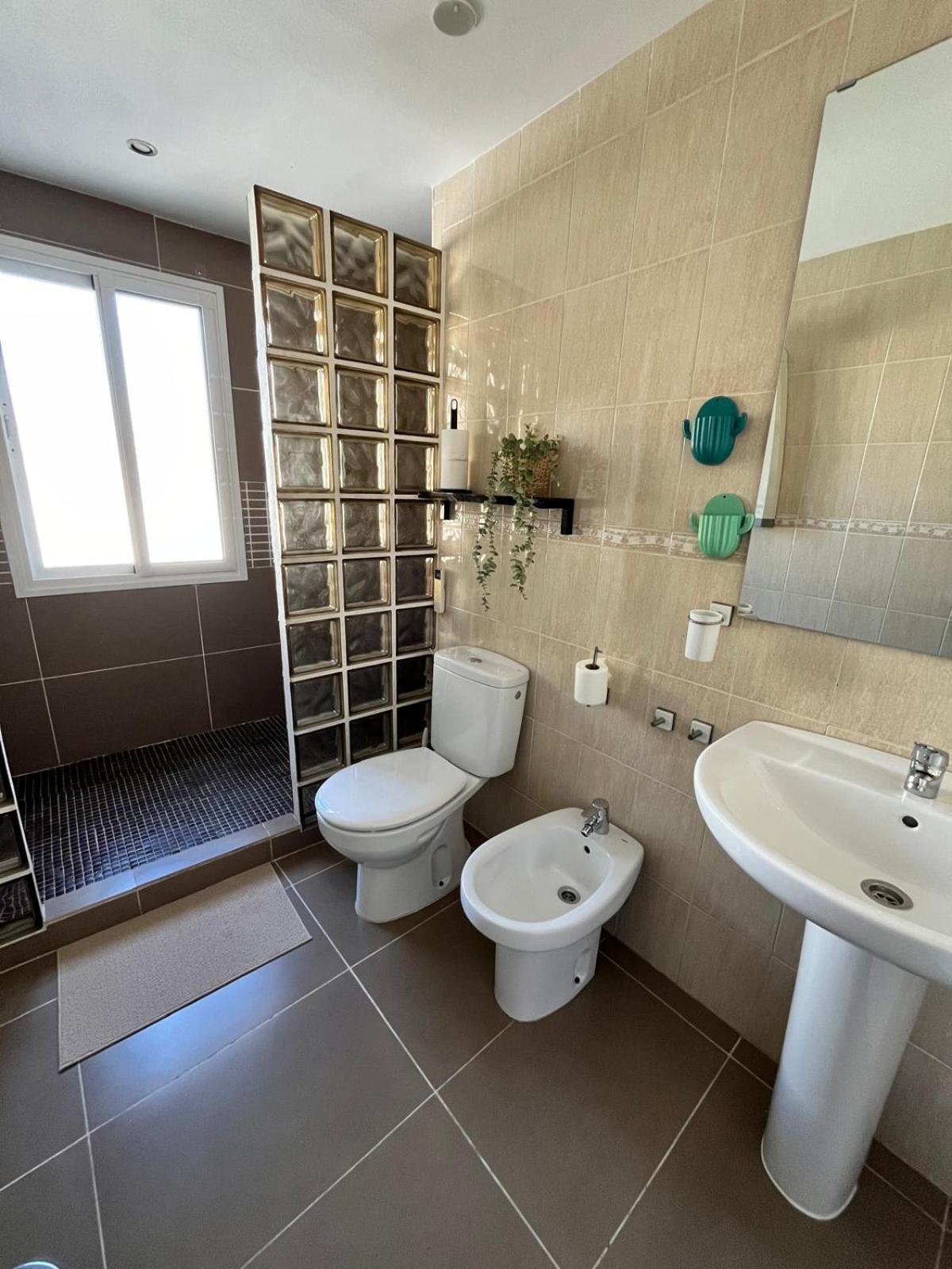 Malaga Prime Location - Stylish Apartment With Free Wifi, Free Parking, Steps From The Historic Center المظهر الخارجي الصورة
