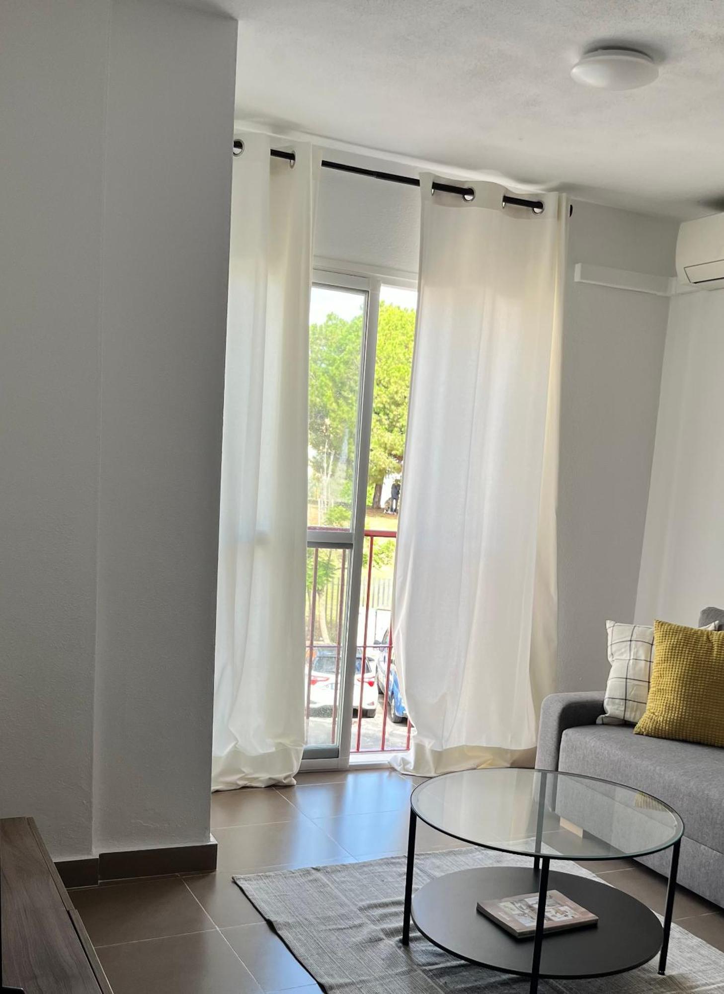 Malaga Prime Location - Stylish Apartment With Free Wifi, Free Parking, Steps From The Historic Center المظهر الخارجي الصورة